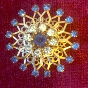 Vintage pin with Rhinestones